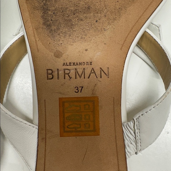 Alexandre Birman Clarita Sandal Naked Flat Leather Thong Shoes White Size 37 7 - Picture 8 of 11